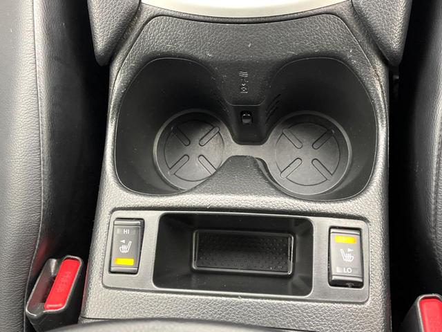 エクストレイル ２０Ｘ　エマージェンシーブレーキパッケージ　衝突軽減ブレーキ　バックカメラ　シートヒーター　スマートキー　ＬＥＤヘッドライト　クリアランスソナー　純正ナビ　フルセグ　オートライト　寒冷地仕様　ＥＴＣ　デュアルオートエアコン　前後ドラレコ　禁煙車（5枚目）