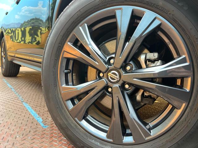 エクストレイル ２０Ｓ　Ｖセレクション　純正９型ナビ　全周囲カメラ　シートヒーター　デジタルインナーミラー　デュアルオートエアコン　パワーバックドア　エマージェンシーブレーキ　クリアランスソナー　オートマチックハイビーム（13枚目）