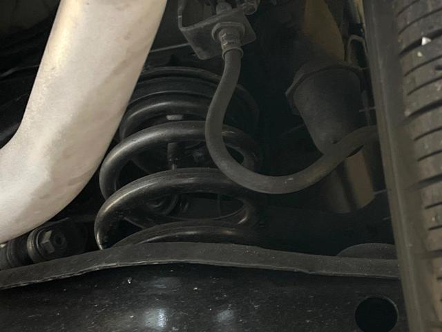 ハリアー プレミアム　モデリスタエアロ　９型純正ＳＤナビ　フルセグ　バックカメラ　禁煙車　電動リアゲート　クルコン　ハーフレザーシート　パワーシート　ＬＥＤヘッド　ビルトインＥＴＣ　純正１８インチアルミ　オートハイビーム（32枚目）