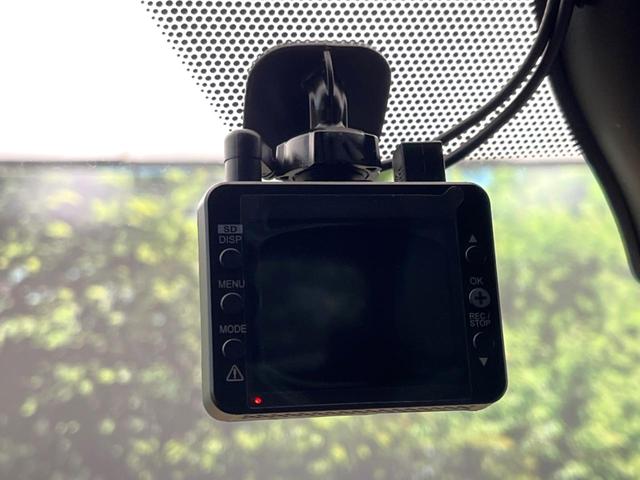 ハリアー プレミアム　モデリスタエアロ　９型純正ＳＤナビ　フルセグ　バックカメラ　禁煙車　電動リアゲート　クルコン　ハーフレザーシート　パワーシート　ＬＥＤヘッド　ビルトインＥＴＣ　純正１８インチアルミ　オートハイビーム（57枚目）