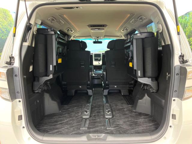 ヴェルファイア ２．４Ｚ　Ｇエディション　フリップダウンモニター　純正８型ナビ　バックカメラ　両側電動ドア　クルーズコントロール　パワーバックドア　クリアランスソナー　前後ドラレコ　ＥＴＣ　メモリー付きパワーシート　ＨＩＤヘッド　禁煙車（11枚目）