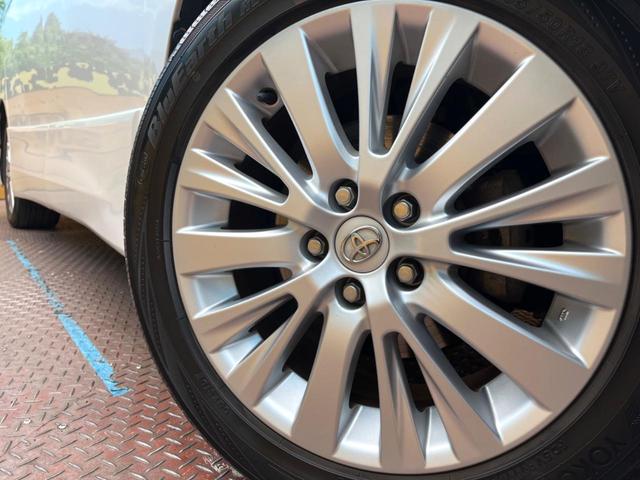 ヴェルファイア ２．４Ｚ　Ｇエディション　フリップダウンモニター　純正８型ナビ　バックカメラ　両側電動ドア　クルーズコントロール　パワーバックドア　クリアランスソナー　前後ドラレコ　ＥＴＣ　メモリー付きパワーシート　ＨＩＤヘッド　禁煙車（14枚目）