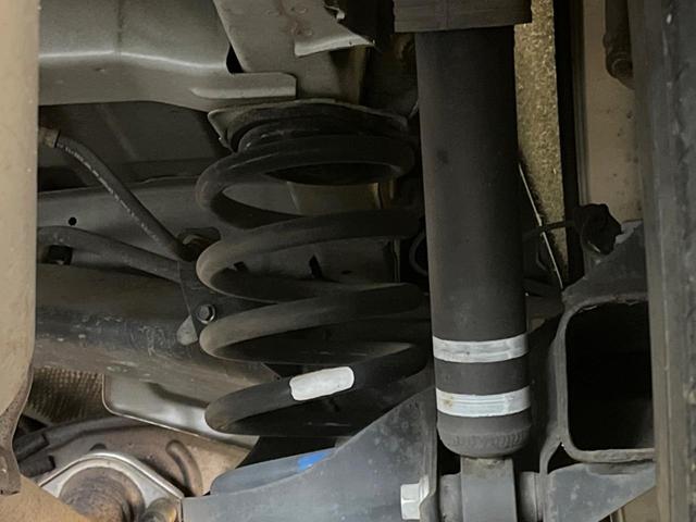 ヴェルファイア ２．４Ｚ　Ｇエディション　フリップダウンモニター　純正８型ナビ　バックカメラ　両側電動ドア　クルーズコントロール　パワーバックドア　クリアランスソナー　前後ドラレコ　ＥＴＣ　メモリー付きパワーシート　ＨＩＤヘッド　禁煙車（21枚目）