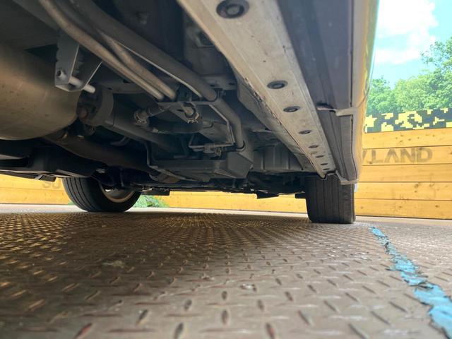 ヴェルファイア ２．４Ｚ　Ｇエディション　フリップダウンモニター　純正８型ナビ　バックカメラ　両側電動ドア　クルーズコントロール　パワーバックドア　クリアランスソナー　前後ドラレコ　ＥＴＣ　メモリー付きパワーシート　ＨＩＤヘッド　禁煙車（32枚目）