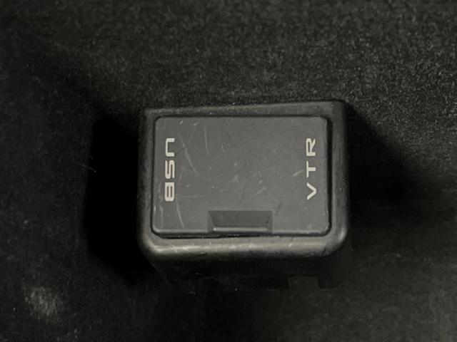 ヴェルファイア ２．４Ｚ　Ｇエディション　フリップダウンモニター　純正８型ナビ　バックカメラ　両側電動ドア　クルーズコントロール　パワーバックドア　クリアランスソナー　前後ドラレコ　ＥＴＣ　メモリー付きパワーシート　ＨＩＤヘッド　禁煙車（64枚目）