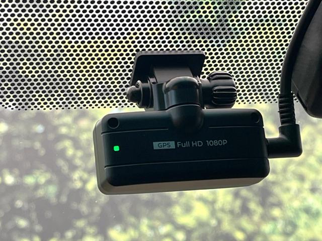 ヴェルファイア ２．４Ｚ　Ｇエディション　フリップダウンモニター　純正８型ナビ　バックカメラ　両側電動ドア　クルーズコントロール　パワーバックドア　クリアランスソナー　前後ドラレコ　ＥＴＣ　メモリー付きパワーシート　ＨＩＤヘッド　禁煙車（65枚目）