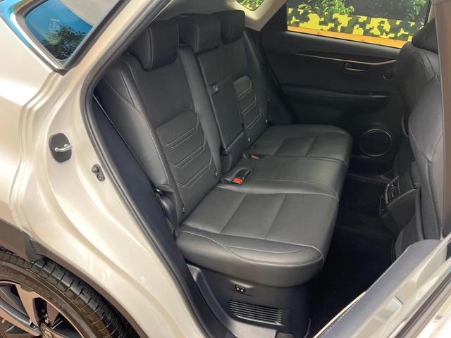 ＮＸ ＮＸ３００ｈ　バージョンＬ　サンルーフ　純正１０型ナビ　ハンズフリーパワーバックドア　メモリーシート　シートベンチレーション　後席シートヒーター　３眼ＬＥＤヘッドライト　ブラインドスポットモニター　バックカメラ　禁煙車（9枚目）