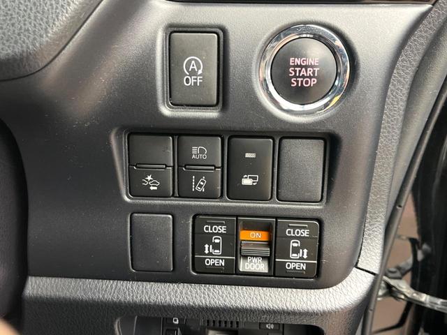 ヴォクシー ＺＳ　煌　フリップダウンモニター　純正１０型ナビ　両側電動スライド　７人乗り　クルーズコントロール　ＬＥＤヘッドライト　オートハイビーム　オートライト　バックカメラ　スマートキー　デュアルオートエアコン　禁煙車（5枚目）