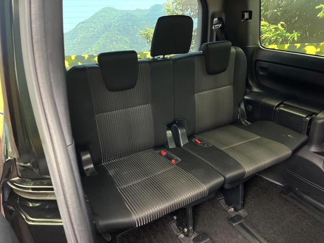 ヴォクシー ＺＳ　煌　フリップダウンモニター　純正１０型ナビ　両側電動スライド　７人乗り　クルーズコントロール　ＬＥＤヘッドライト　オートハイビーム　オートライト　バックカメラ　スマートキー　デュアルオートエアコン　禁煙車（9枚目）
