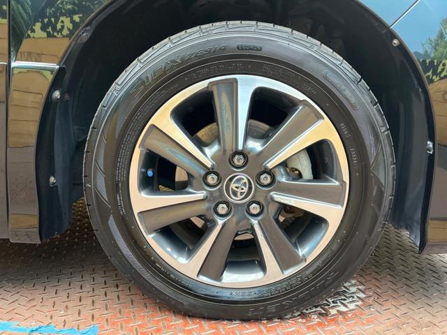 ヴォクシー ＺＳ　煌　フリップダウンモニター　純正１０型ナビ　両側電動スライド　７人乗り　クルーズコントロール　ＬＥＤヘッドライト　オートハイビーム　オートライト　バックカメラ　スマートキー　デュアルオートエアコン　禁煙車（13枚目）