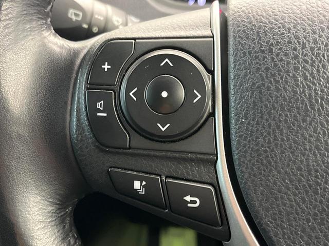 ヴォクシー ＺＳ　煌　フリップダウンモニター　純正１０型ナビ　両側電動スライド　７人乗り　クルーズコントロール　ＬＥＤヘッドライト　オートハイビーム　オートライト　バックカメラ　スマートキー　デュアルオートエアコン　禁煙車（42枚目）