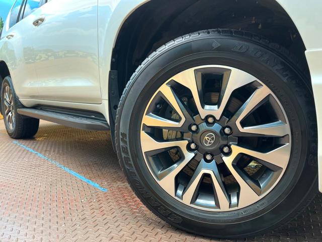 ランドクルーザープラド TX Lパッケージ サンルーフ モデリスタエアロ BIG-X9インチナビ トヨタセーフティセンス バックカメラ シートベンチレーション 7人乗 ドラレコ コーナーセンサー LEDヘッドライト ルーフレール パワーシート(13枚目)