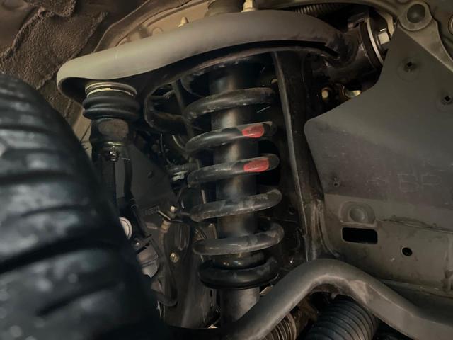 ランドクルーザープラド TX Lパッケージ サンルーフ モデリスタエアロ BIG-X9インチナビ トヨタセーフティセンス バックカメラ シートベンチレーション 7人乗 ドラレコ コーナーセンサー LEDヘッドライト ルーフレール パワーシート(20枚目)