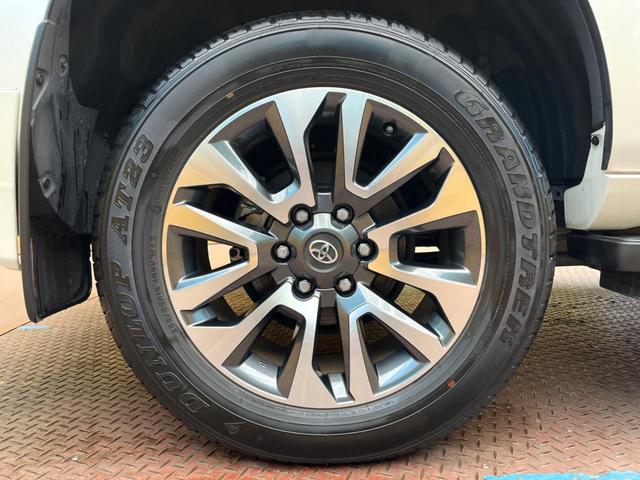 ランドクルーザープラド TX Lパッケージ サンルーフ モデリスタエアロ BIG-X9インチナビ トヨタセーフティセンス バックカメラ シートベンチレーション 7人乗 ドラレコ コーナーセンサー LEDヘッドライト ルーフレール パワーシート(21枚目)