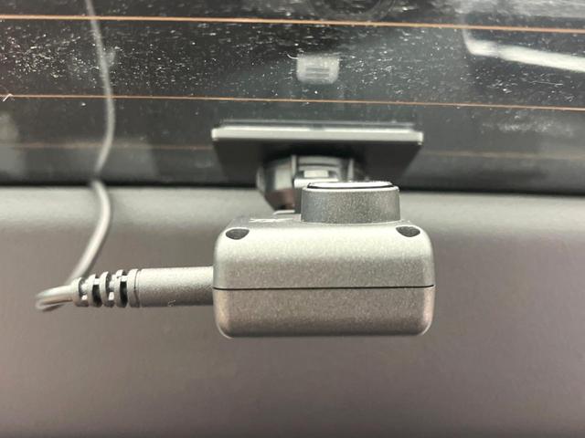 アルファード Ｚ　黒革シート　全周囲カメラ　ガラスルーフ　両側電動ドア　純正１４インチナビ　後席モニター　１００Ｖ電源　セーフティセンス　レーダークルーズ　電動リアゲート　前席シートエアコン　リアシートエアコン（41枚目）