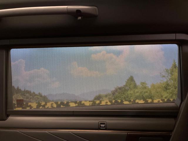 アルファード Ｚ　黒革シート　全周囲カメラ　ガラスルーフ　両側電動ドア　純正１４インチナビ　後席モニター　１００Ｖ電源　セーフティセンス　レーダークルーズ　電動リアゲート　前席シートエアコン　リアシートエアコン（57枚目）