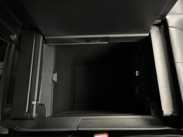 アルファード Ｚ　黒革シート　全周囲カメラ　ガラスルーフ　両側電動ドア　純正１４インチナビ　後席モニター　１００Ｖ電源　セーフティセンス　レーダークルーズ　電動リアゲート　前席シートエアコン　リアシートエアコン（76枚目）