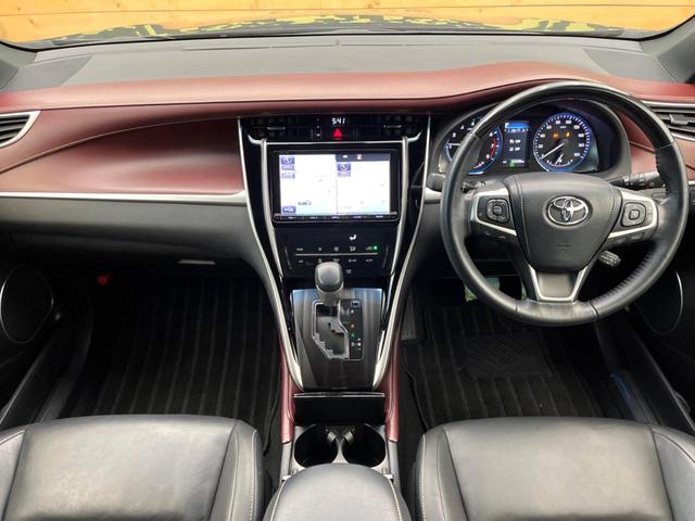 ハリアー プレミアム　９型純正ＳＤナビ　バックカメラ　セーフティセンス　レーダークルーズ　禁煙車　電動リアゲート　ハーフレザーシート　パワーシート　コーナーセンサー　スマートキー　ＬＥＤヘッド　ＥＴＣ（2枚目）