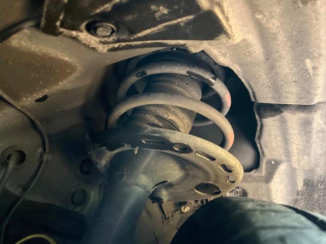 ハリアー エレガンス　サンルーフ　モデリスタエアロ　ＢＩＧＸ９インチナビ　バックカメラ　ハーフレザーシート　パワーシート　ＬＥＤヘッドライト／フロントフォグ　ＥＴＣ　純正１７インチアルミ　Ｂｌｕｅｔｏｏｔｈ（25枚目）