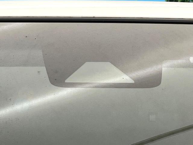 ハリアー プレミアム　ＢＩＧＸ９型ＳＤナビ　バックカメラ　セーフティセンス　レーダークルーズ　禁煙車　電動リアゲート　ハーフレザーシート　パワーシート　スマートキー　ＬＥＤヘッド　ビルトインＥＴＣ　オートハイビーム（5枚目）