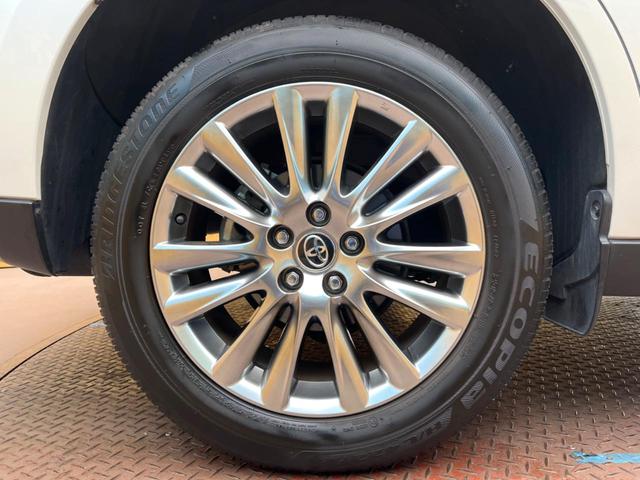 ハリアー プレミアム　ＢＩＧＸ９型ＳＤナビ　バックカメラ　セーフティセンス　レーダークルーズ　禁煙車　電動リアゲート　ハーフレザーシート　パワーシート　スマートキー　ＬＥＤヘッド　ビルトインＥＴＣ　オートハイビーム（15枚目）