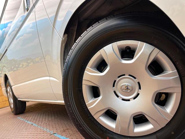 ハイエースバン ロングスーパーGL ダークプライムS 両側電動スライド 9型ナビ 全周囲カメラ トヨタセーフティセンス デジタルインナーミラー 100V電源 LEDヘッドライト オートマチックハイビーム オートライト ハーフレザーシート レーンキープ(13枚目)