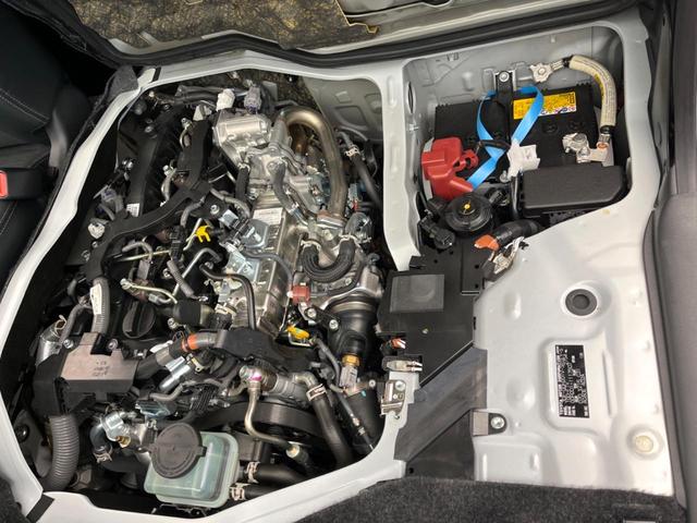 ハイエースバン ロングスーパーGL ダークプライムS 両側電動スライド 9型ナビ 全周囲カメラ トヨタセーフティセンス デジタルインナーミラー 100V電源 LEDヘッドライト オートマチックハイビーム オートライト ハーフレザーシート レーンキープ(18枚目)