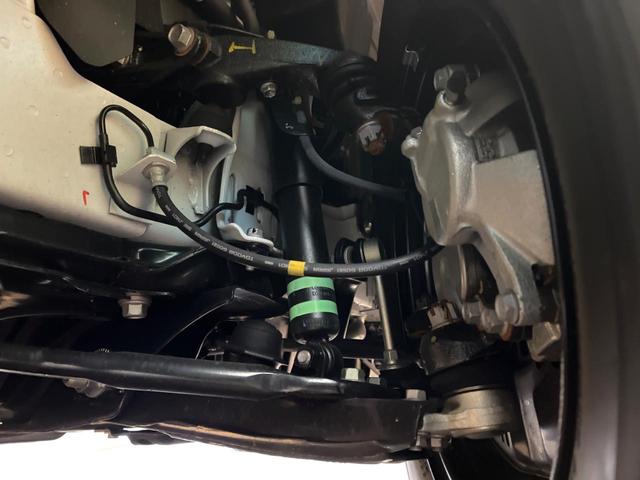 ハイエースバン ロングスーパーGL ダークプライムS 両側電動スライド 9型ナビ 全周囲カメラ トヨタセーフティセンス デジタルインナーミラー 100V電源 LEDヘッドライト オートマチックハイビーム オートライト ハーフレザーシート レーンキープ(20枚目)