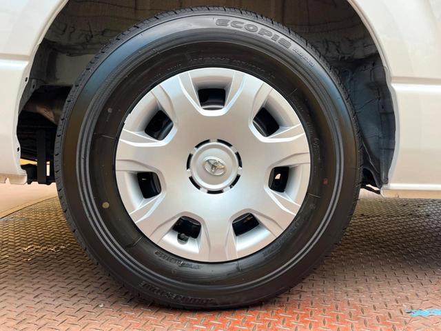 ハイエースバン ロングスーパーGL ダークプライムS 両側電動スライド 9型ナビ 全周囲カメラ トヨタセーフティセンス デジタルインナーミラー 100V電源 LEDヘッドライト オートマチックハイビーム オートライト ハーフレザーシート レーンキープ(25枚目)