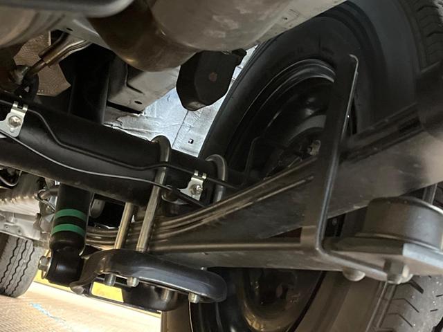 ハイエースバン ロングスーパーGL ダークプライムS 両側電動スライド 9型ナビ 全周囲カメラ トヨタセーフティセンス デジタルインナーミラー 100V電源 LEDヘッドライト オートマチックハイビーム オートライト ハーフレザーシート レーンキープ(34枚目)