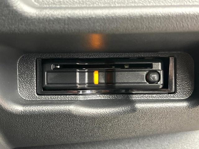 ハイエースバン ロングスーパーGL ダークプライムS 両側電動スライド 9型ナビ 全周囲カメラ トヨタセーフティセンス デジタルインナーミラー 100V電源 LEDヘッドライト オートマチックハイビーム オートライト ハーフレザーシート レーンキープ(43枚目)