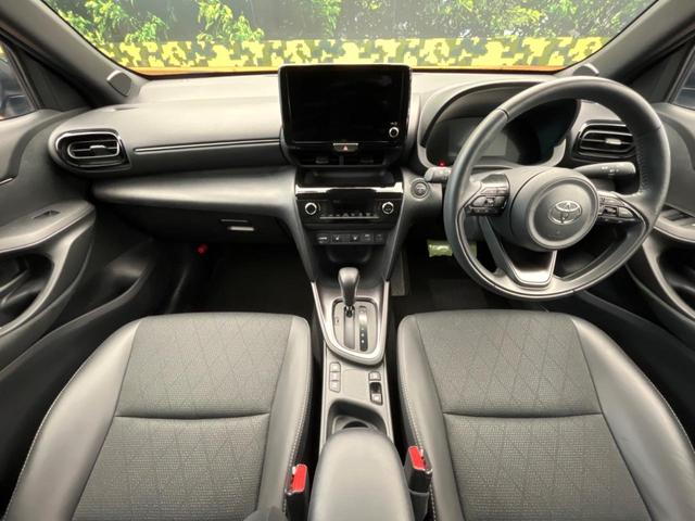 ヤリスクロス ハイブリッドZ 純正8インチナビ 全周囲カメラ セーフティセンス レーダークルーズ ハーフ合皮シート パワーシート シートヒーター ドラレコ コーナーセンサー ビルトインETC 純正18インチアルミ(2枚目)