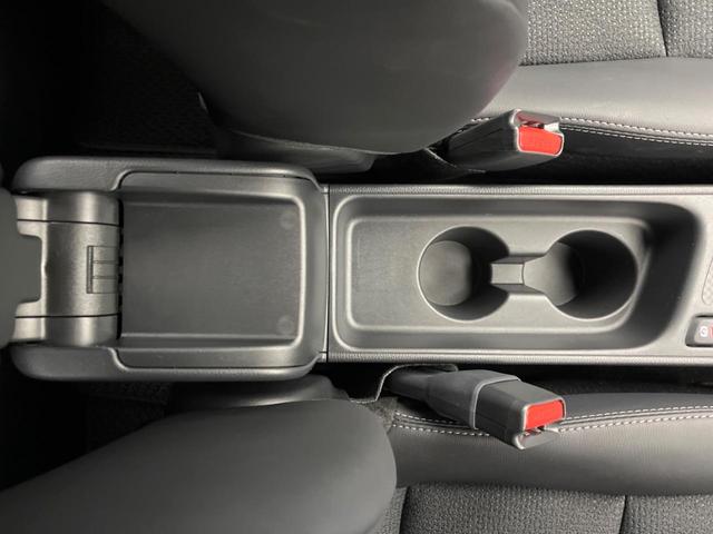 ヤリスクロス ハイブリッドZ 純正8インチナビ 全周囲カメラ セーフティセンス レーダークルーズ ハーフ合皮シート パワーシート シートヒーター ドラレコ コーナーセンサー ビルトインETC 純正18インチアルミ(52枚目)