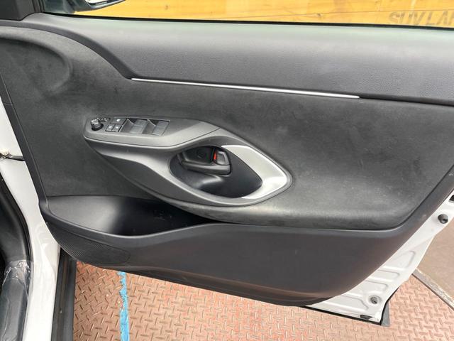 ヤリスクロス G 純正8型ナビ 全周囲カメラ レーダークルーズコントロール トヨタセーフティセンス オートマチックハイビーム クリアランスソナー オートエアコン ビルトインETC bluetooth再生(39枚目)