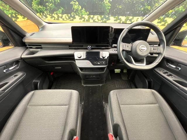 セレナ ハイウェイスターV 両側電動スライド 純正12.3型ナビ 全周囲カメラ インテリジェントルームミラー ブラインドスポットモニター LEDヘッドライト オートマチックハイビーム レーンキープ クリアランスソナー(2枚目)