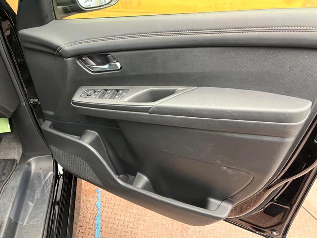 セレナ ハイウェイスターV 両側電動スライド 純正12.3型ナビ 全周囲カメラ インテリジェントルームミラー ブラインドスポットモニター LEDヘッドライト オートマチックハイビーム レーンキープ クリアランスソナー(44枚目)