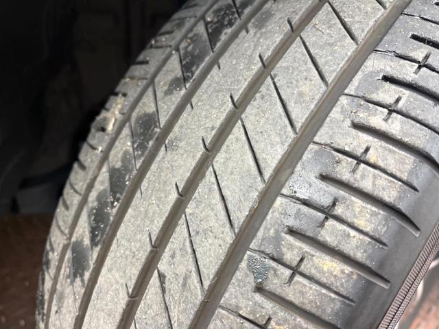 ヴォクシー ハイブリッドS-Z 純正10.5インチナビ 両側電動ドア CD/DVDデッキ バックカメラ 100V電源 トヨタセーフティセンス レーダークルーズ ハーフレザーシート ETC 純正17インチアルミ(32枚目)