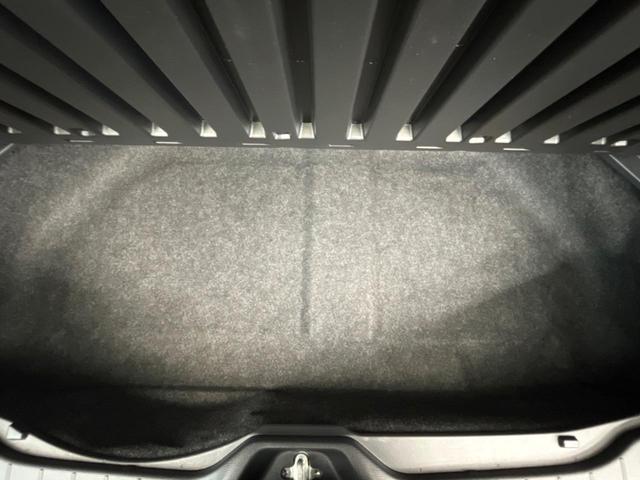 ヴォクシー ハイブリッドS-Z 純正10.5インチナビ 両側電動ドア CD/DVDデッキ バックカメラ 100V電源 トヨタセーフティセンス レーダークルーズ ハーフレザーシート ETC 純正17インチアルミ(36枚目)