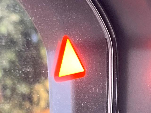 セレナ e-パワー ハイウェイスターV 登録済未使用車 両側電動ドア 全周囲カメラ 衝突被害軽減システム コーナーセンサー スマートキー LEDヘッド ビルトインETC 純正16インチアルミ オートハイビーム 車線逸脱警報 オートライト(6枚目)