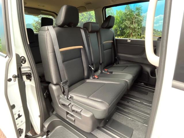 セレナ e-パワー ハイウェイスターV 登録済未使用車 両側電動ドア 全周囲カメラ 衝突被害軽減システム コーナーセンサー スマートキー LEDヘッド ビルトインETC 純正16インチアルミ オートハイビーム 車線逸脱警報 オートライト(12枚目)