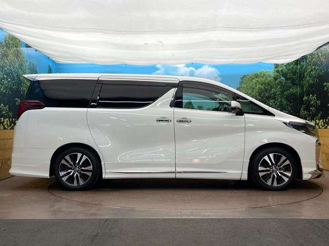 アルファード ２．５Ｓ　Ｃパッケージ　サンルーフ　ＢＩＧ－Ｘ１１型ナビ　１２．８型フリップダウン　モデリスタ　両側電動スライドドア　トヨタセーフティセンス　黒皮調シート　レーダークルーズ　バックカメラ　ＡＣ１００Ｖ電源　シートヒーター（24枚目）