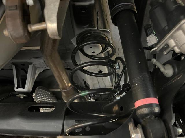 ライズ Ｚ　全周囲カメラ　純正９型ディスプレイオーディオ　衝突被害軽減システム　レーダークルーズ　禁煙　ドラレコ　スマートキー　ＬＥＤヘッド　ビルトインＥＴＣ　純正１７インチアルミ　オートハイビーム（33枚目）