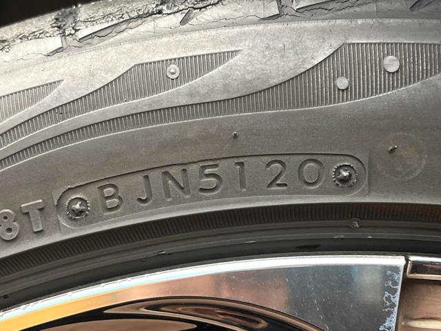 アルファード ２．５Ｓ　タイプゴールド　モデリスタエアロ　デジタルインナーミラー　純正９型ナビ　両側電動ドア　パワーバックドア　ハーフレザーシート　１９インチアルミ　３眼ＬＥＤヘッドライト　ウッドコンビステアリング　セーフティセンス　禁煙車（34枚目）