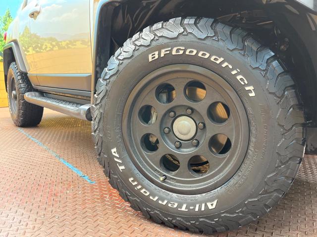 ＦＪクルーザー ベースグレード　ＳＤナビ　禁煙車　ドライブレコーダー　ＥＴＣ　フルセグ　プライバシーガラス　Ｂｌｕｅｔｏｏｔｈ　横滑り防止装置　盗難防止システム　キーレス　クリアランスソナー（13枚目）
