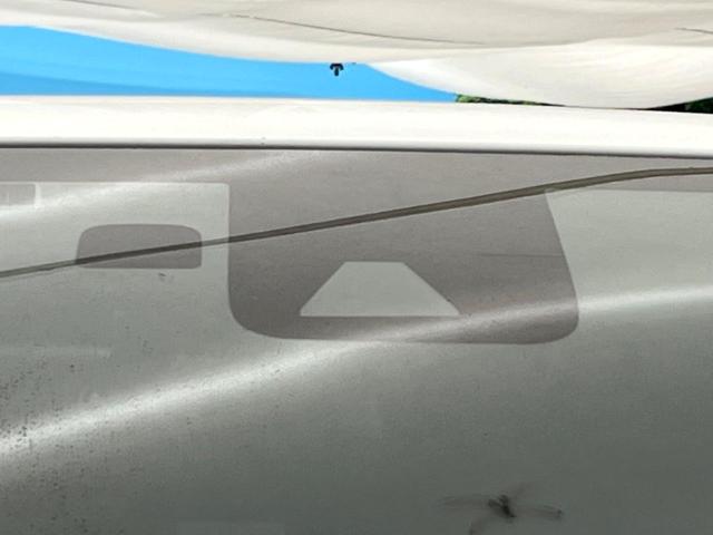 ハイラックス Ｚ　ＧＲスポーツ　純正ディスプレイオーディオ　バックカメラ　トヨタセーフティセンス　レーダークルーズ　禁煙車　ハーフレザーシート　パワーシート　コーナーセンサー　スマートキー　ＬＥＤヘッド　ＥＴＣ　純正１８インチアルミ（5枚目）