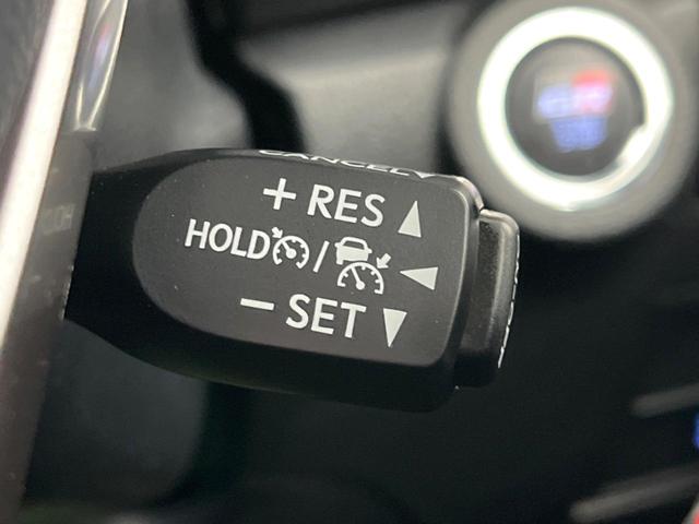 ハイラックス Ｚ　ＧＲスポーツ　純正ディスプレイオーディオ　バックカメラ　トヨタセーフティセンス　レーダークルーズ　禁煙車　ハーフレザーシート　パワーシート　コーナーセンサー　スマートキー　ＬＥＤヘッド　ＥＴＣ　純正１８インチアルミ（6枚目）