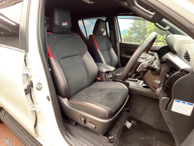 ハイラックス Ｚ　ＧＲスポーツ　純正ディスプレイオーディオ　バックカメラ　トヨタセーフティセンス　レーダークルーズ　禁煙車　ハーフレザーシート　パワーシート　コーナーセンサー　スマートキー　ＬＥＤヘッド　ＥＴＣ　純正１８インチアルミ（8枚目）