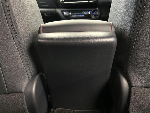 ハイラックス Ｚ　ＧＲスポーツ　純正ディスプレイオーディオ　バックカメラ　トヨタセーフティセンス　レーダークルーズ　禁煙車　ハーフレザーシート　パワーシート　コーナーセンサー　スマートキー　ＬＥＤヘッド　ＥＴＣ　純正１８インチアルミ（37枚目）