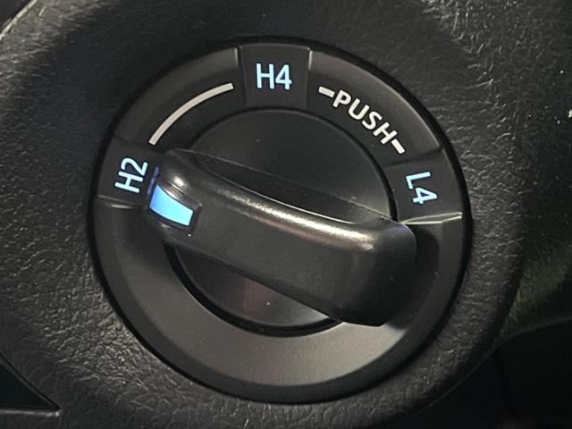 ハイラックス Ｚ　ＧＲスポーツ　純正ディスプレイオーディオ　バックカメラ　トヨタセーフティセンス　レーダークルーズ　禁煙車　ハーフレザーシート　パワーシート　コーナーセンサー　スマートキー　ＬＥＤヘッド　ＥＴＣ　純正１８インチアルミ（49枚目）