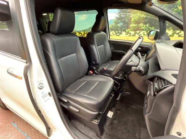 エスクァイア Ｇｉ　フリップダウンモニター　ＢＩＧ－Ｘ１１インチナビ　セーフティセンス　前席シートヒーター　ＬＥＤヘッドライト　両側電動スライドドア　クルーズコントロール　ドライブレコーダー　ＥＴＣ　フルセグ（7枚目）